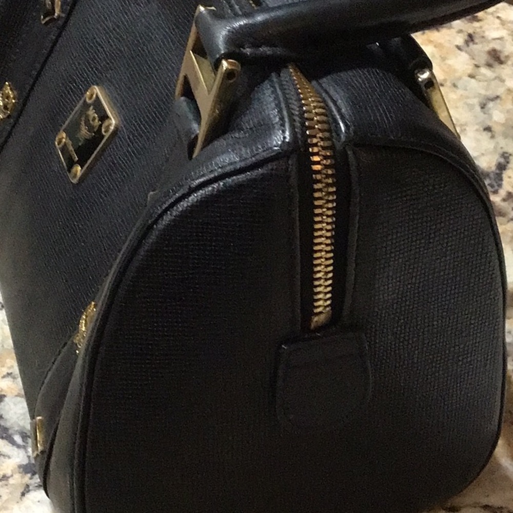 MCM Boston Black Leather Handbag - Picture 3 of 13